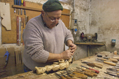 Lenzi Daniele – Intagliatore del legno – Un’eccellenza del nostro artigianato